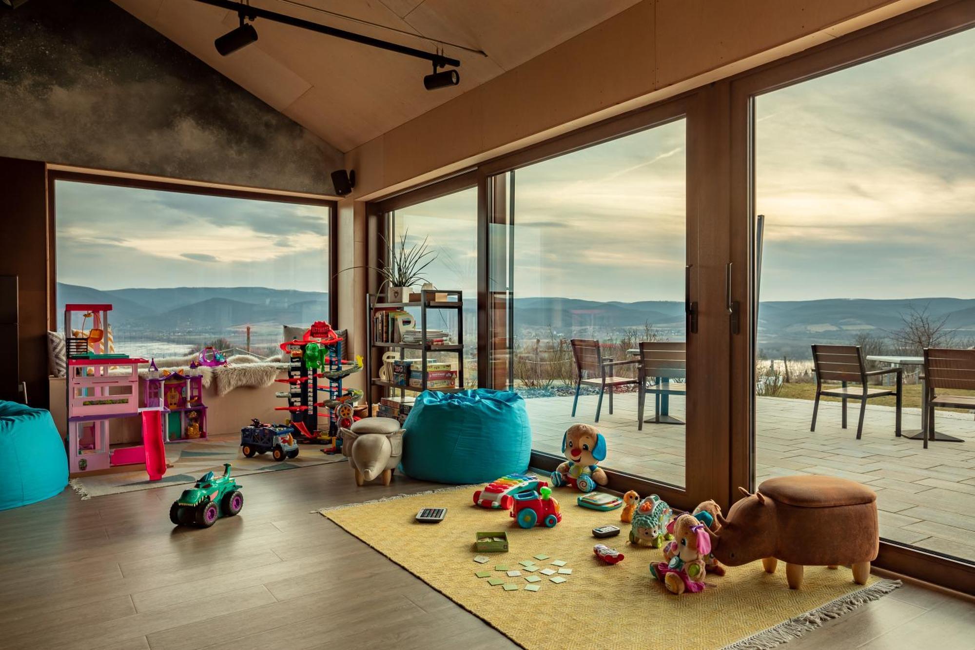 Natura Hill Zebegeny - Butik Szobak Es Etterem Bagian luar foto